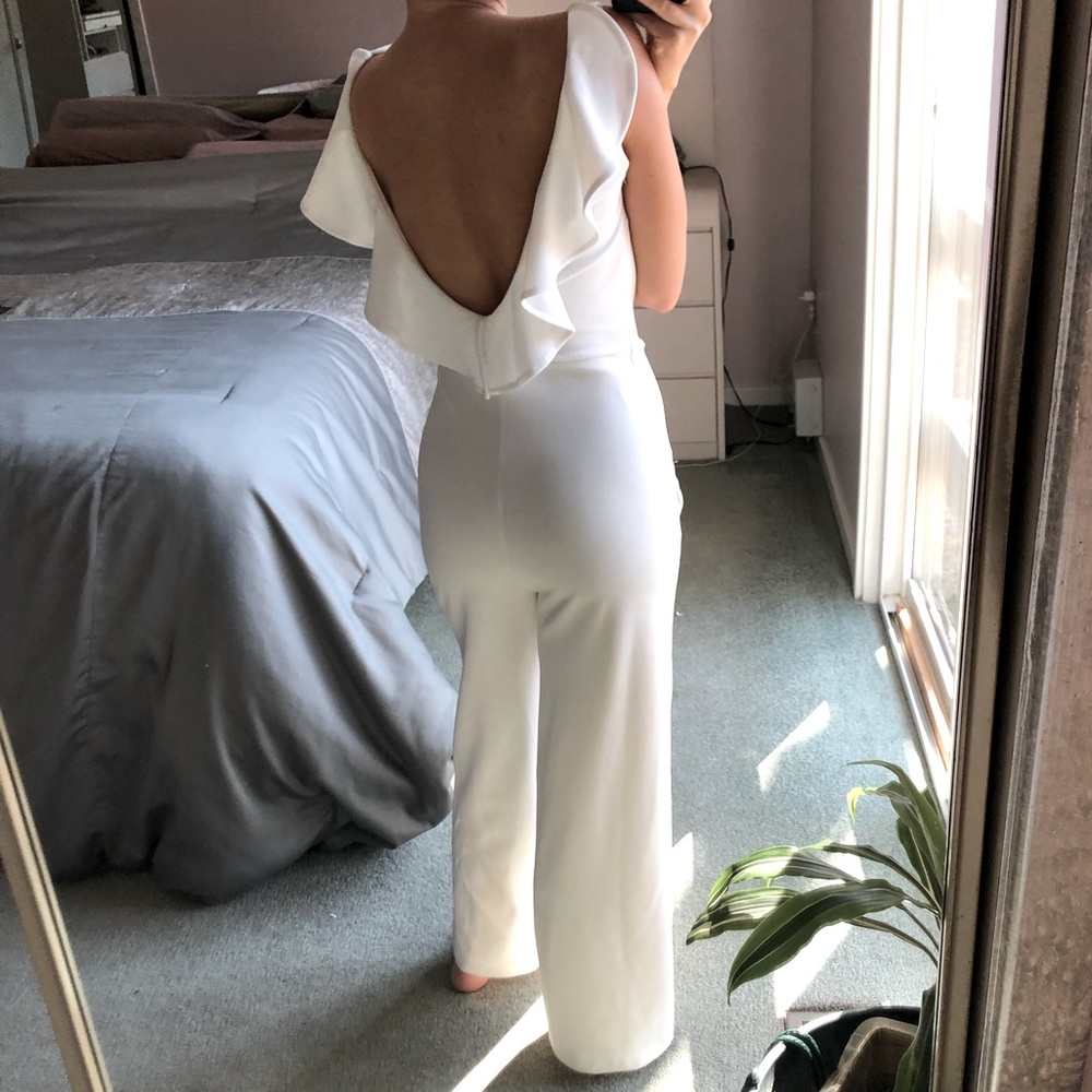 Lulu’s White Jumpsuit XS